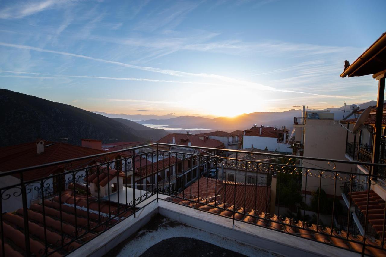 Ferienwohnung Zoes Garden Delphi Exterior foto