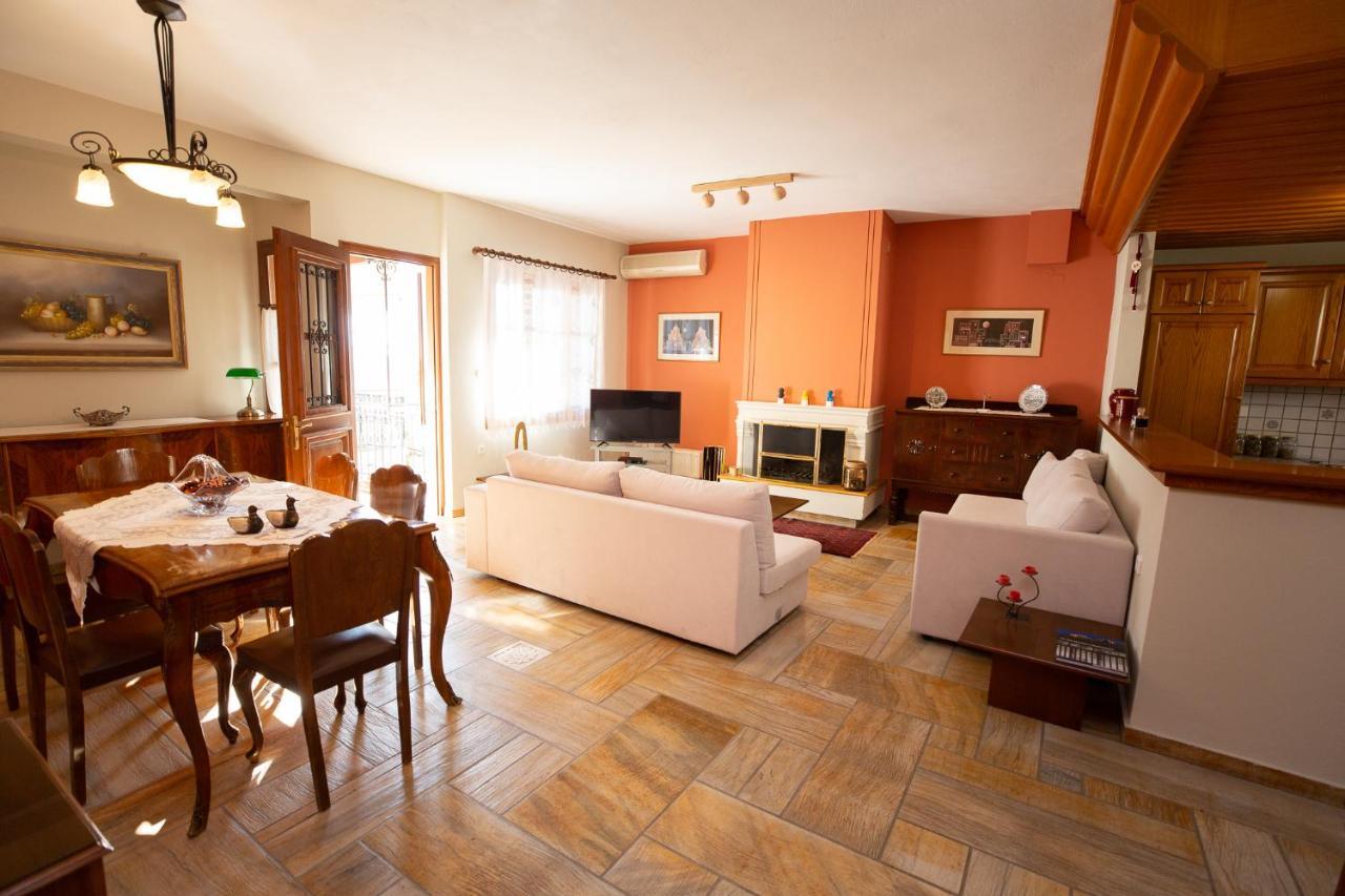 Ferienwohnung Zoes Garden Delphi Exterior foto